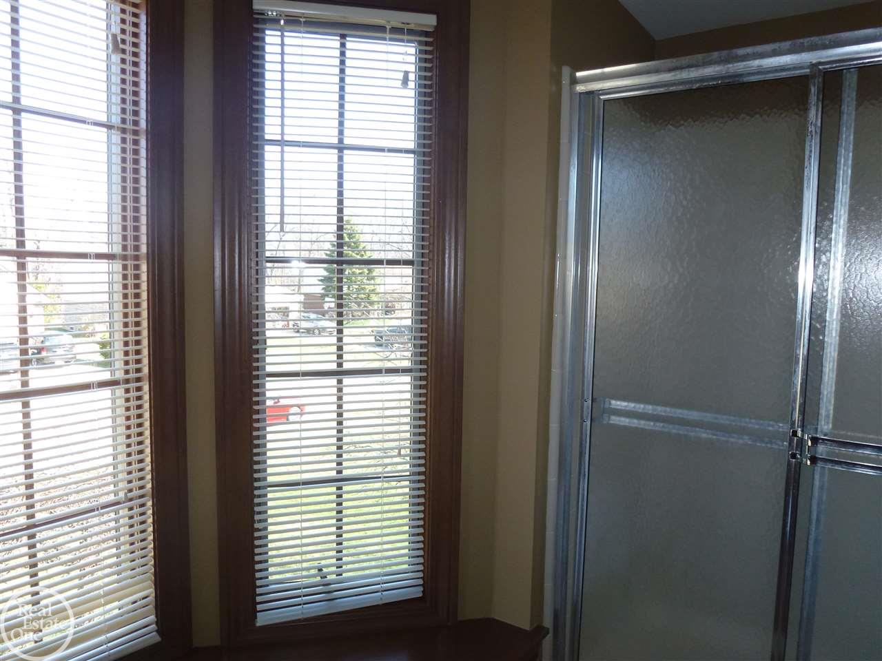 539 Shellbourne Drive Rochester Hills, MI 48309 - Photo 29 of 37