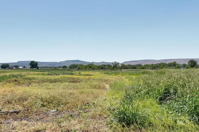 $325,000 | 2327 Snapp Lane, Midvale, ID 83645