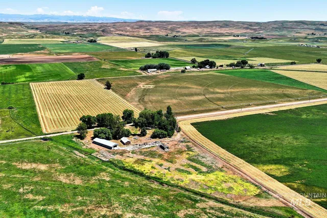 $325,000 | 2327 Snapp Lane, Midvale, ID 83645