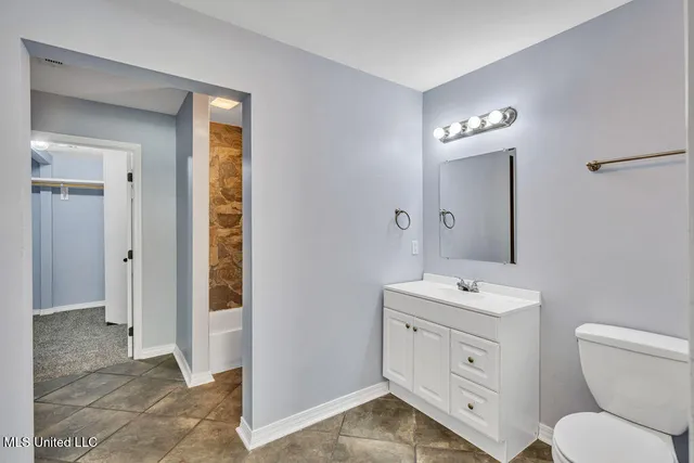 $160,000 | 20091 Lovers Lane, Long Beach, MS 39560