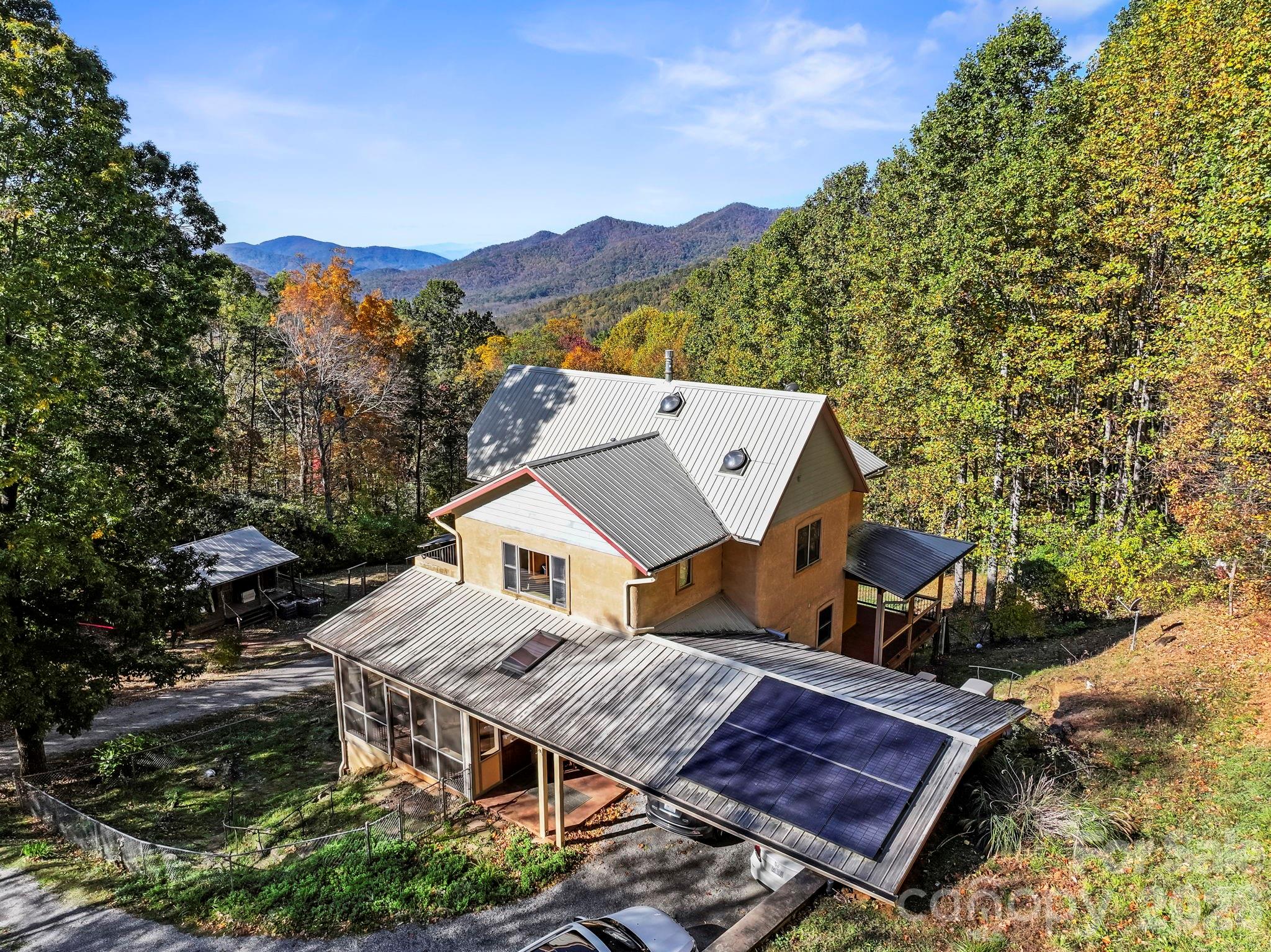 97 Old Cove Road Black Mountain, NC 28711 - Photo 6 of 33