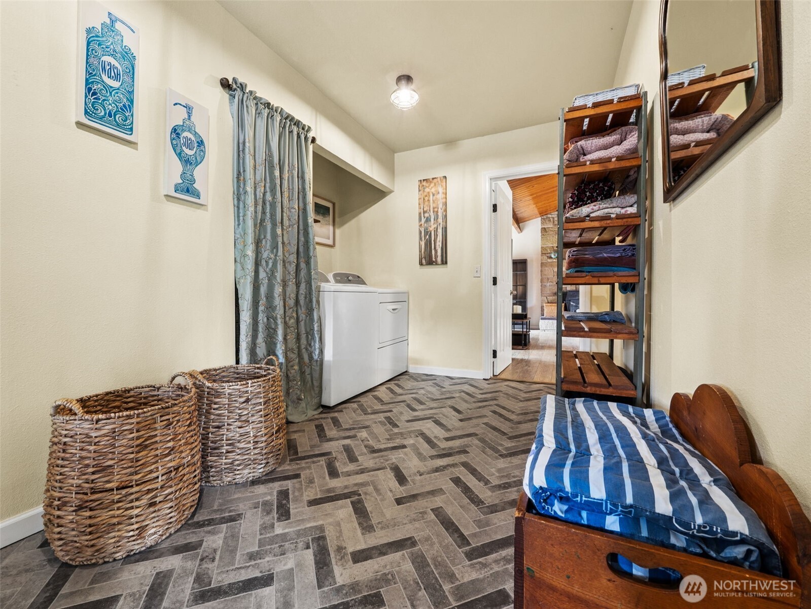 1213 Boulevard Road Southeast Olympia, WA 98501 - Photo 21 of 38