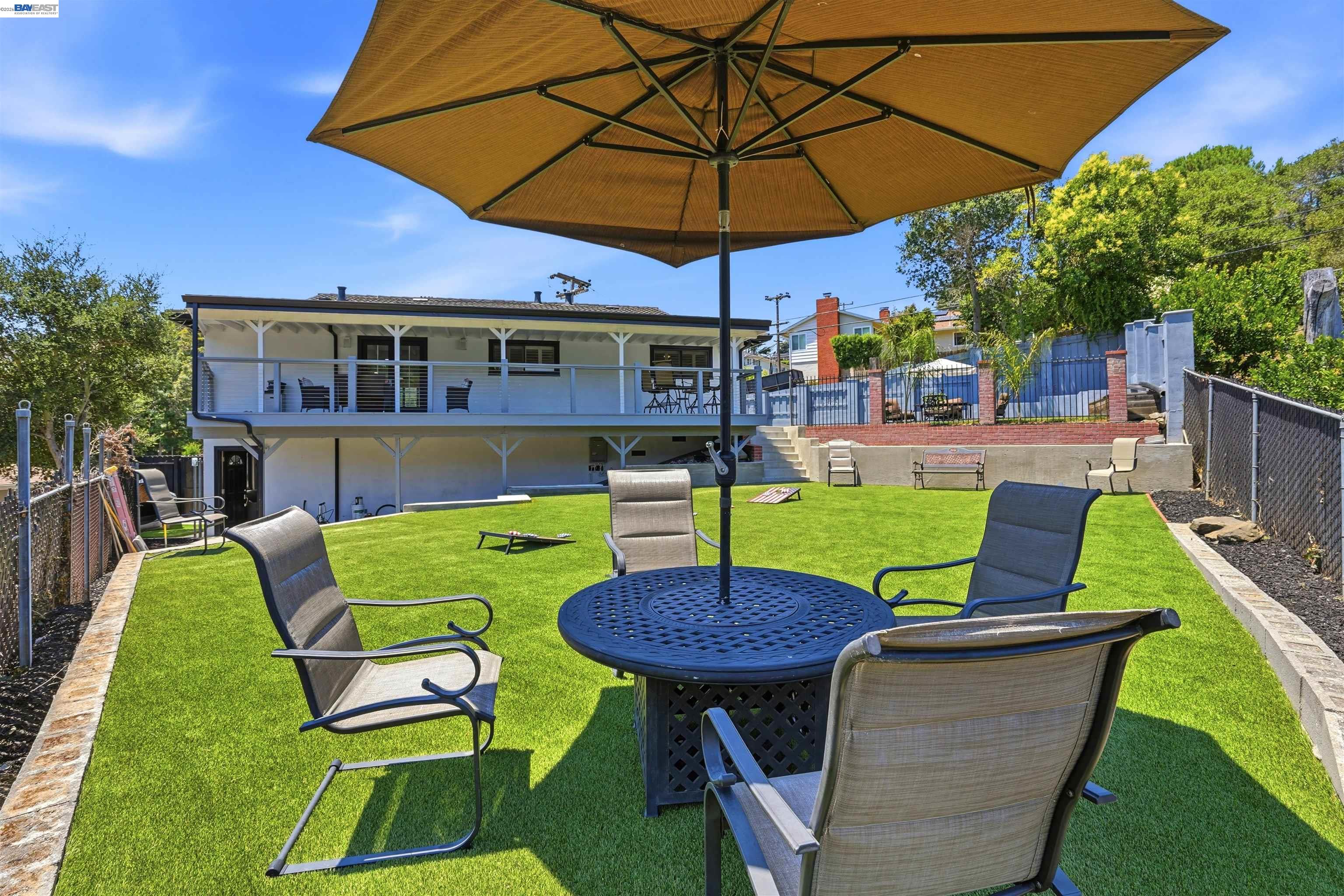 3910 Oak Hill Road Oakland, CA 94605 - Photo 25 of 28