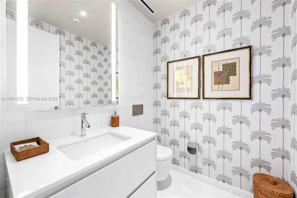 $45,000 | 300 Biscayne Blvd Way, Unit 901E, Miami, FL 33131
