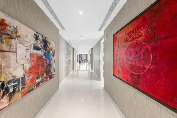 $45,000 | 300 Biscayne Blvd Way, Unit 901E, Miami, FL 33131