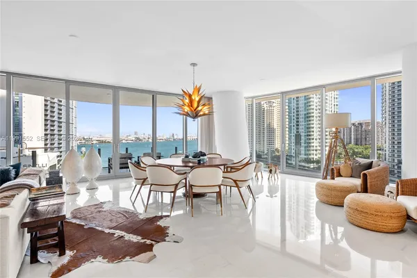 $45,000 | 300 Biscayne Blvd Way, Unit 901E, Miami, FL 33131