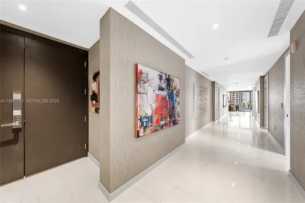 $45,000 | 300 Biscayne Blvd Way, Unit 901E, Miami, FL 33131