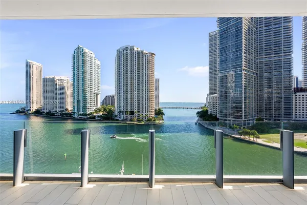 $45,000 | 300 Biscayne Blvd Way, Unit 901E, Miami, FL 33131