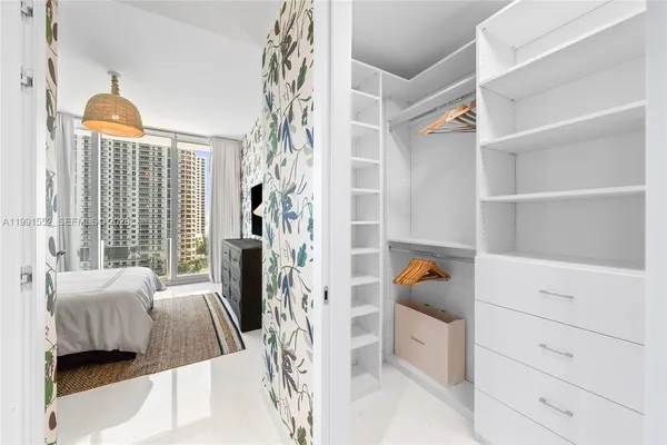 $45,000 | 300 Biscayne Blvd Way, Unit 901E, Miami, FL 33131