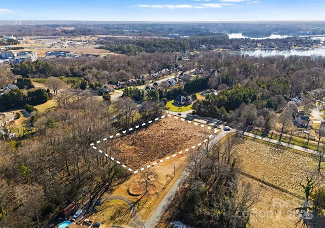 $450,000 | 522 Langtree Road, Mooresville, NC 28117