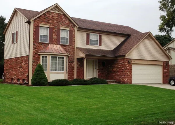 $2,995 | 720 Shelley Drive, Rochester, MI 48307