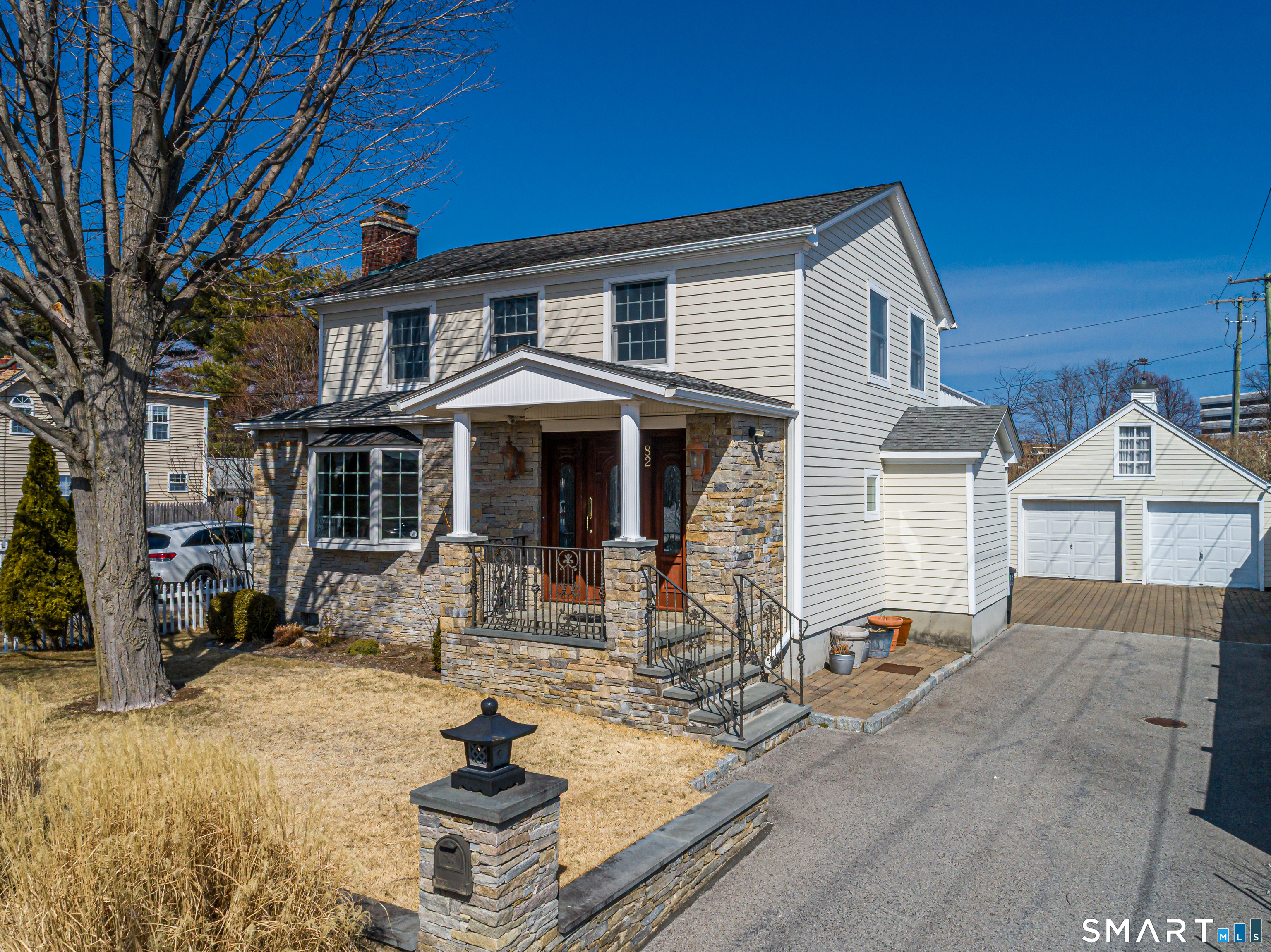 82 Rippowam Road Stamford, CT 06902 - Photo 4 of 18