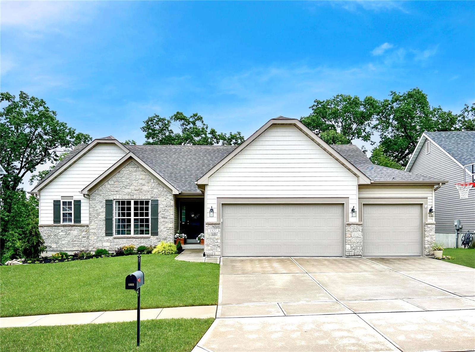 1322 Spring Lilly Drive High Ridge, MO 63049 - Photo 33 of 35