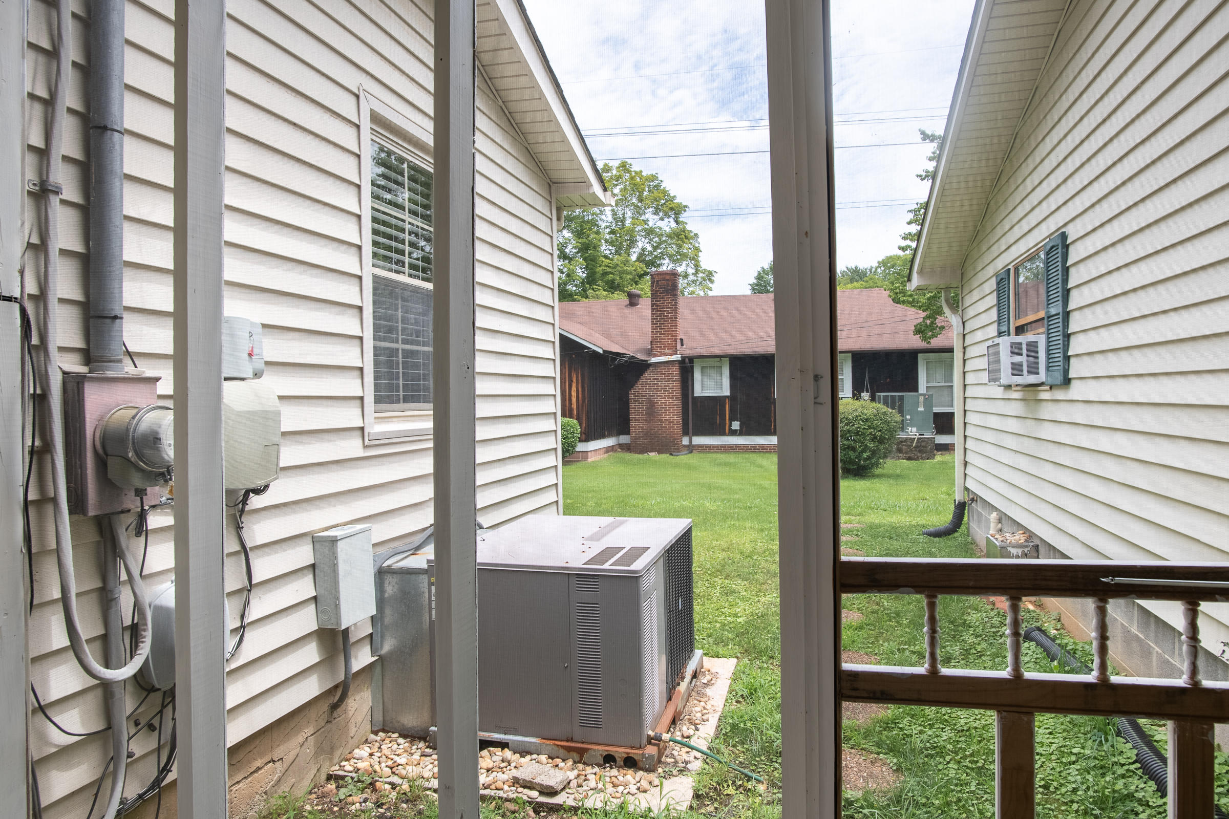 7114 Levi Road Hixson, TN 37343 - Photo 12 of 27 Levi-28