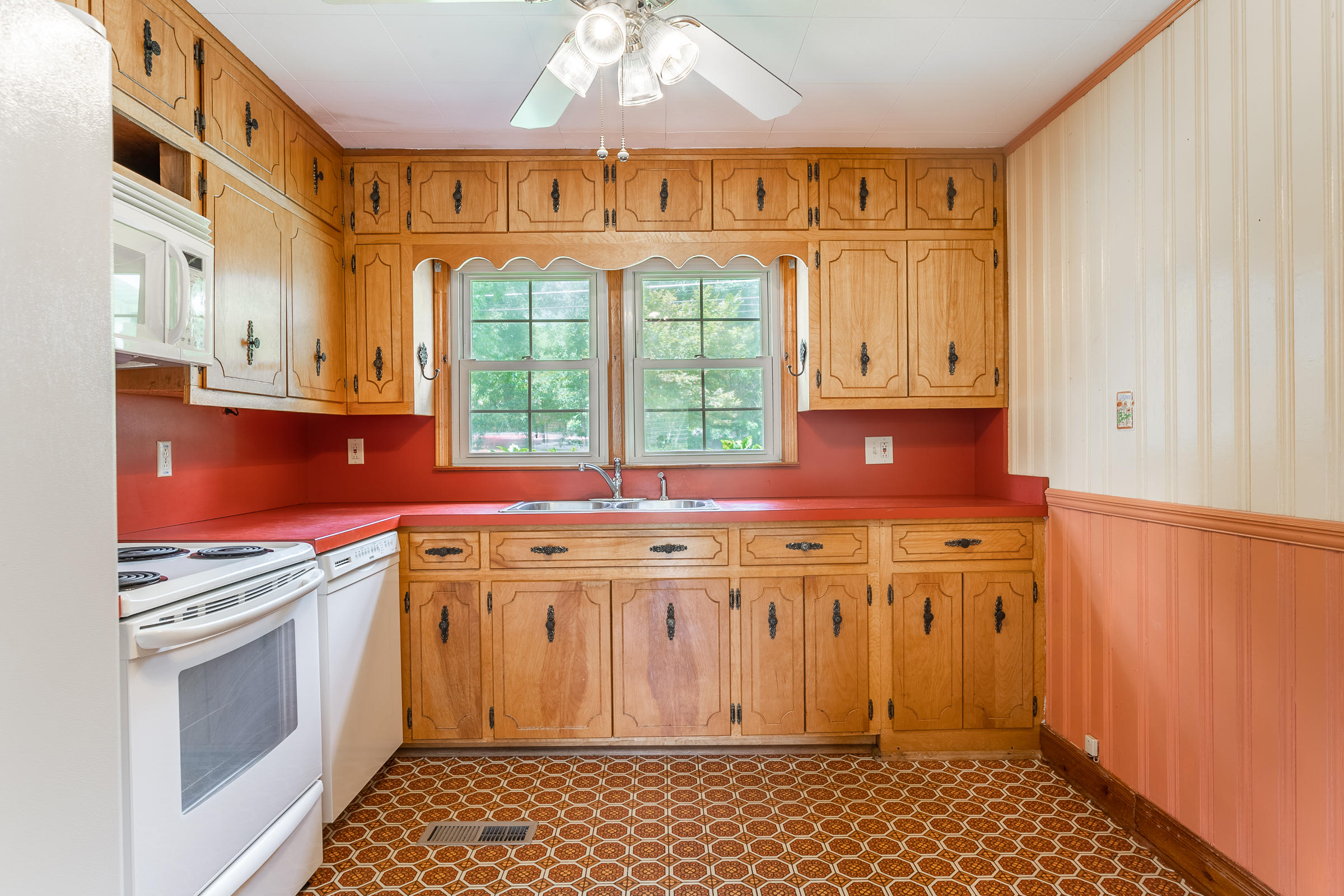 7114 Levi Road Hixson, TN 37343 - Photo 4 of 27 Levi-19