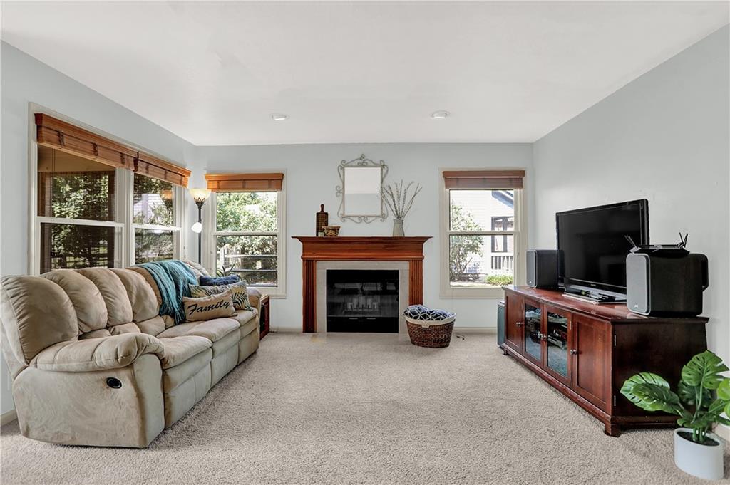 10730 Thistle Ridge Fishers, IN 46038 - Photo 17 of 46 Gallery Image 17