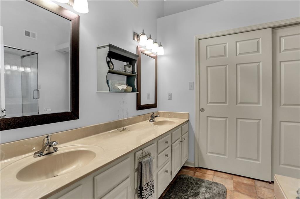10730 Thistle Ridge Fishers, IN 46038 - Photo 26 of 46 Gallery Image 26
