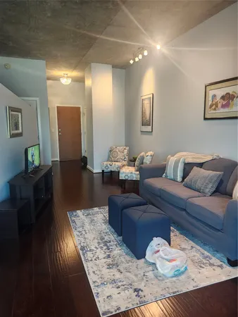 $300,000 | 5925 Almeda Road, Unit 11513, Houston, TX 77004