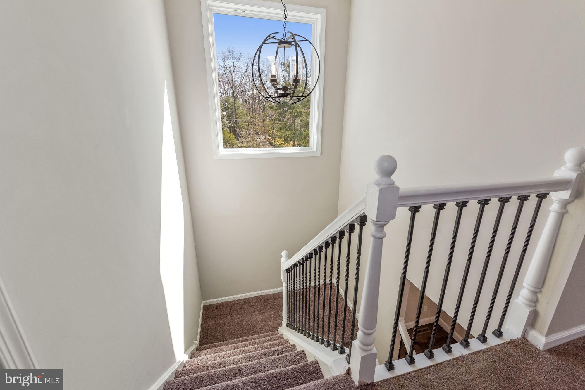 363 Holly Road Marlton, NJ 08053 - Photo 11 of 47 Stairway