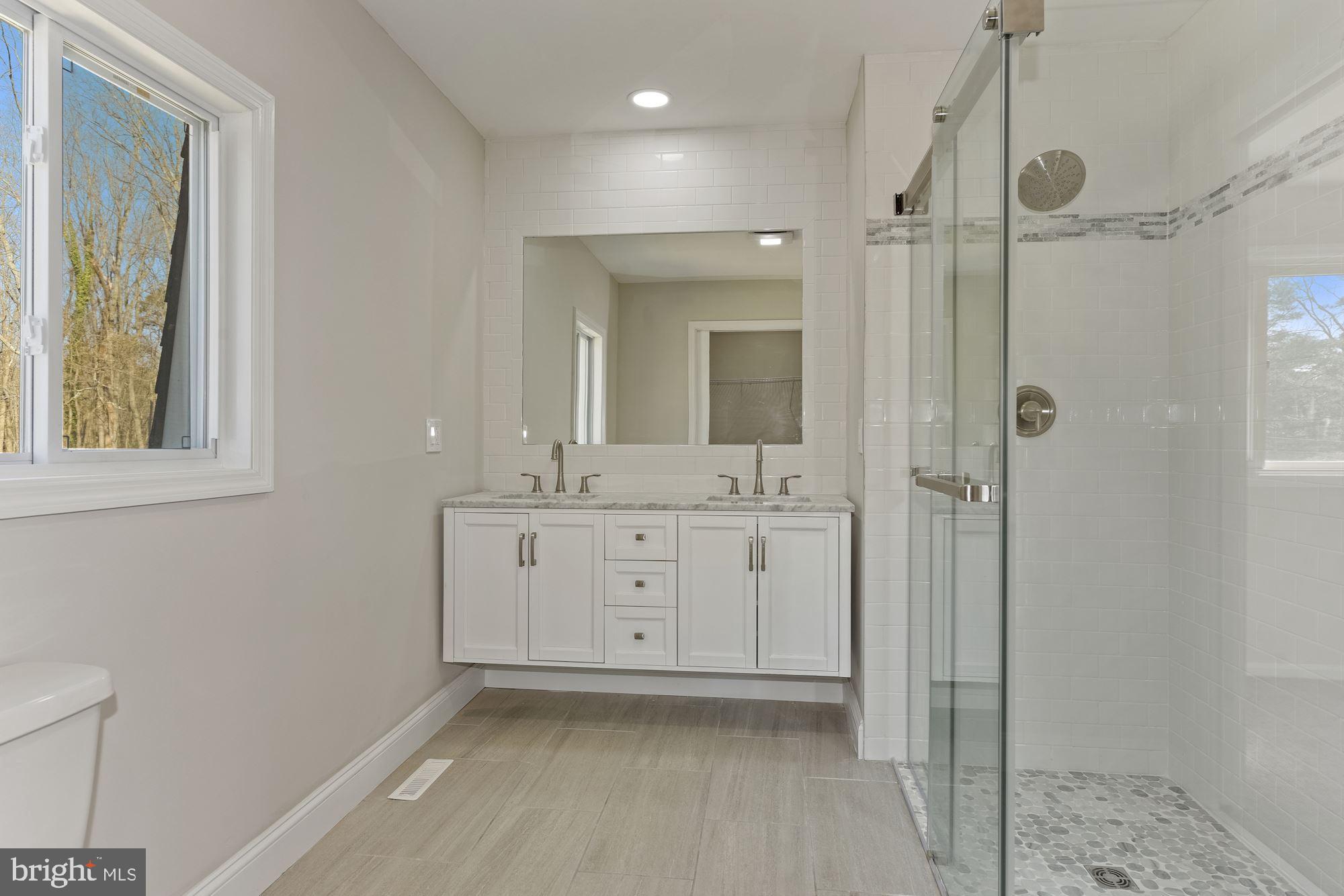 363 Holly Road Marlton, NJ 08053 - Photo 15 of 47 Primary Bathroom