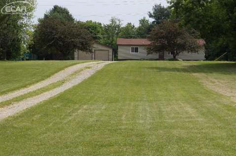 3858 North Lapeer Road Lapeer, MI 48446 - Photo 2 of 25 20439593-1.JPG