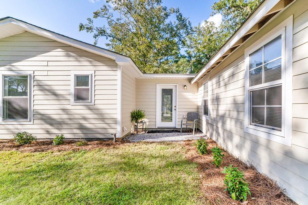 269 Outwater Lane Smoaks, SC 29481 - Photo 3 of 32 Photo 3