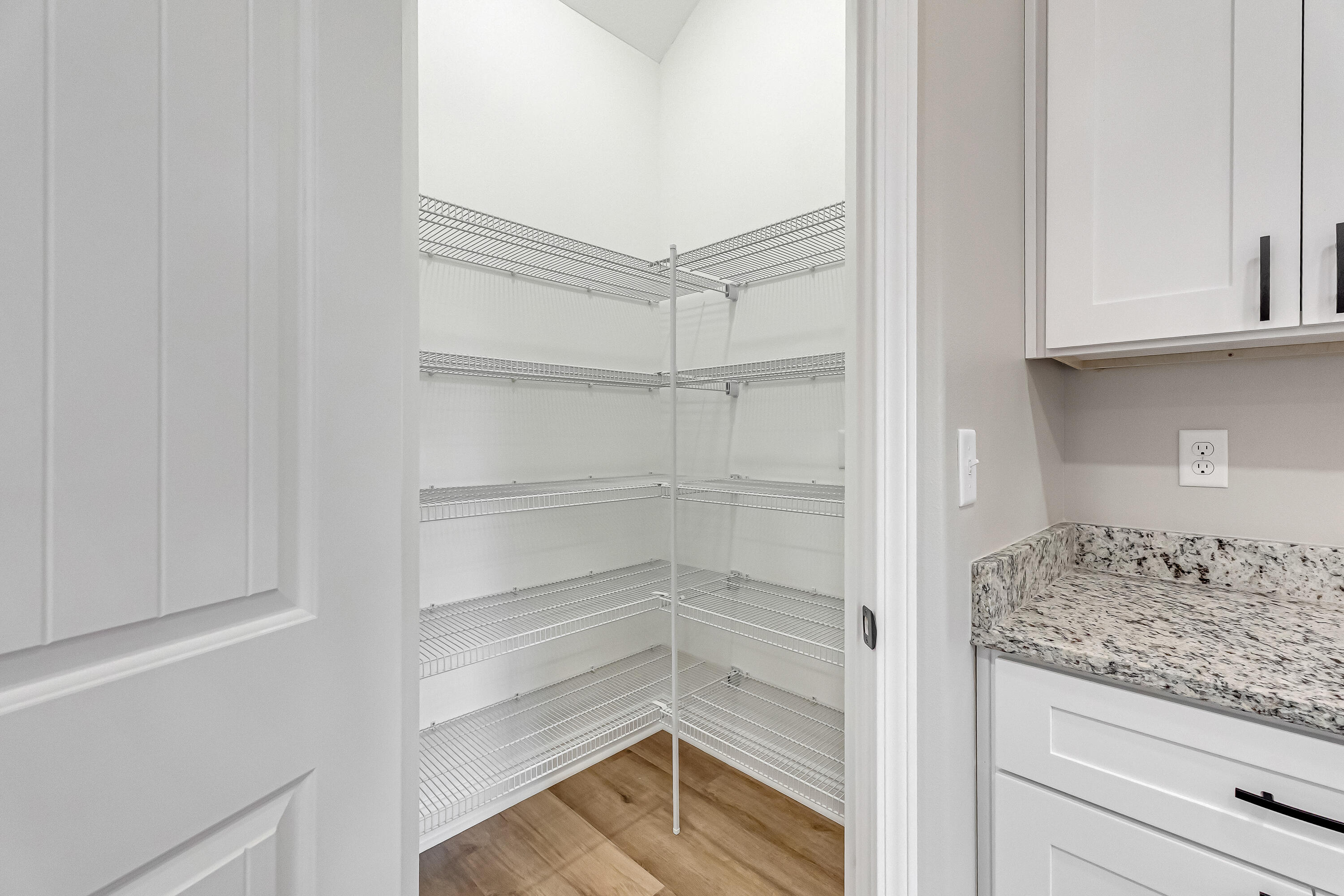 5840 Phillip Road Crestview, FL 32539 - Photo 22 of 59 a view of a walk in closet