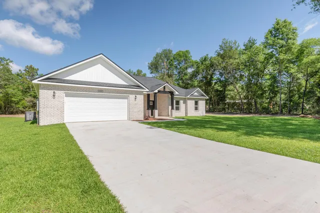 $414,900 | 5840 Phillip Road, Crestview, FL 32539