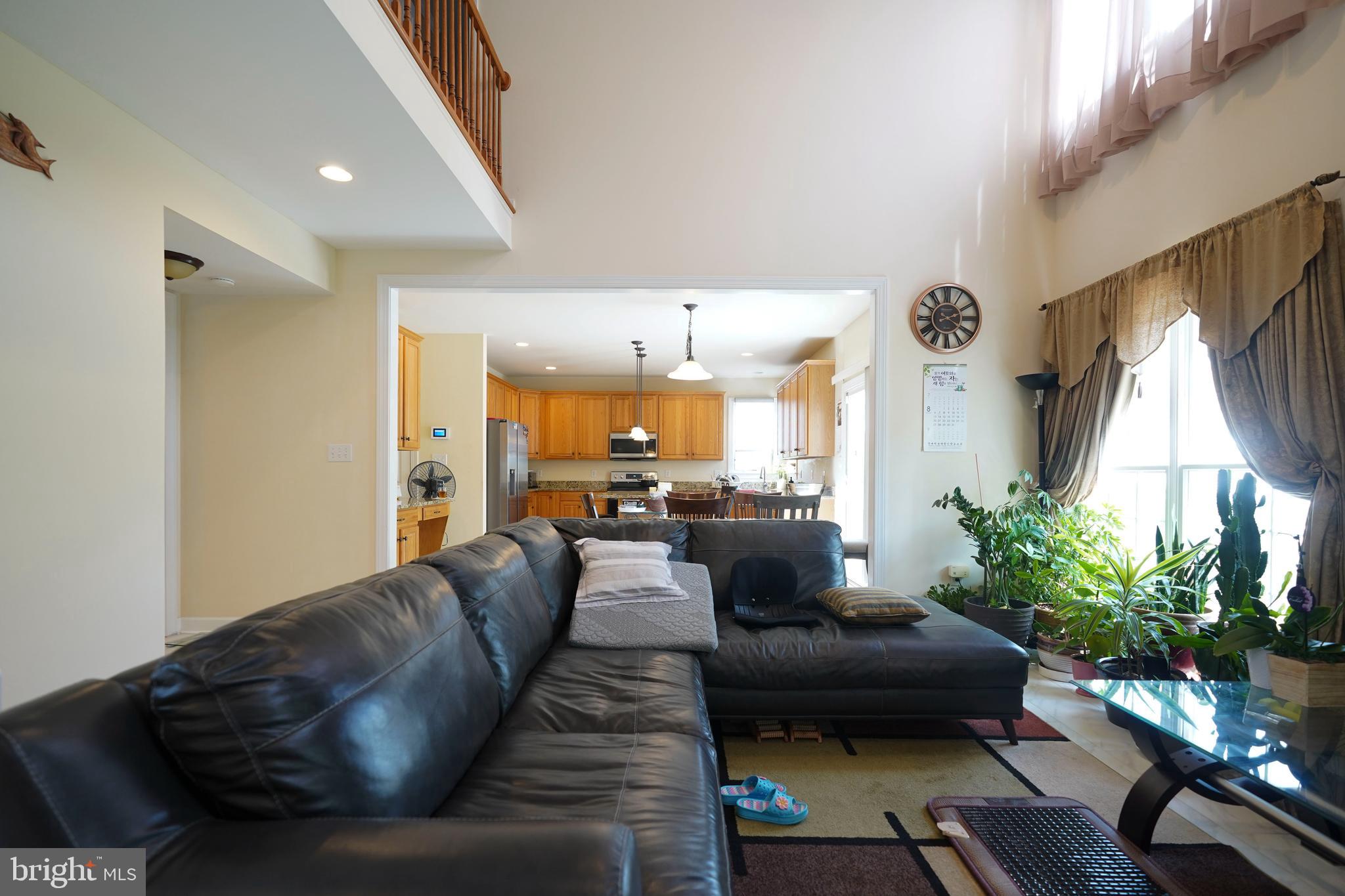 1030 Lindfield Drive Frederick, MD 21702 - Photo 4 of 50