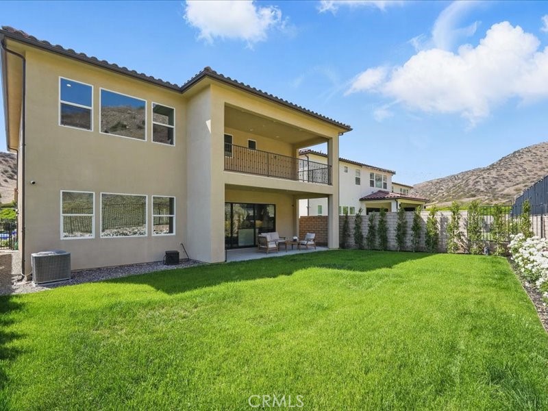 18814 Annmae Place Saugus, CA 91350 - Photo 23 of 57