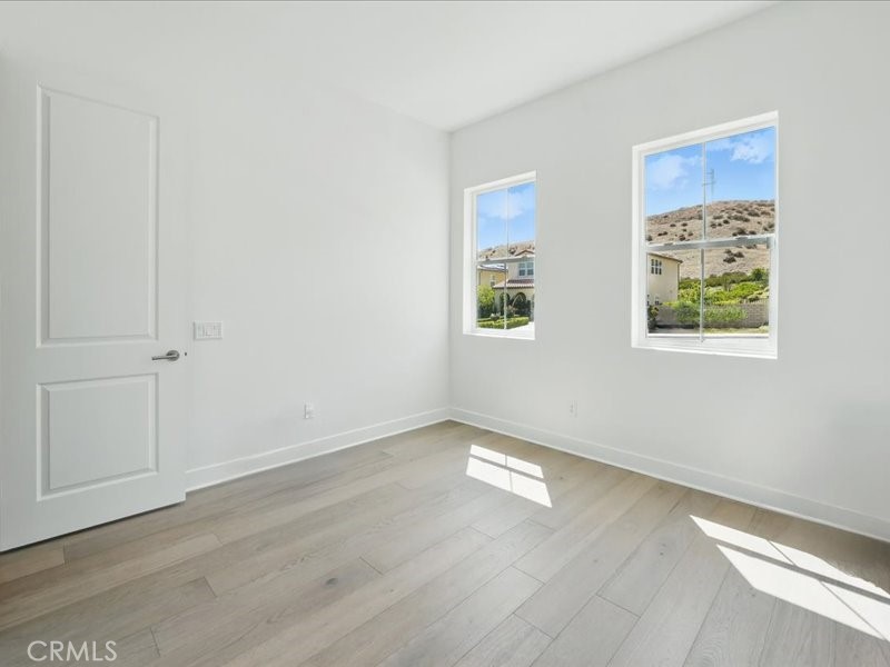 18814 Annmae Place Saugus, CA 91350 - Photo 31 of 57