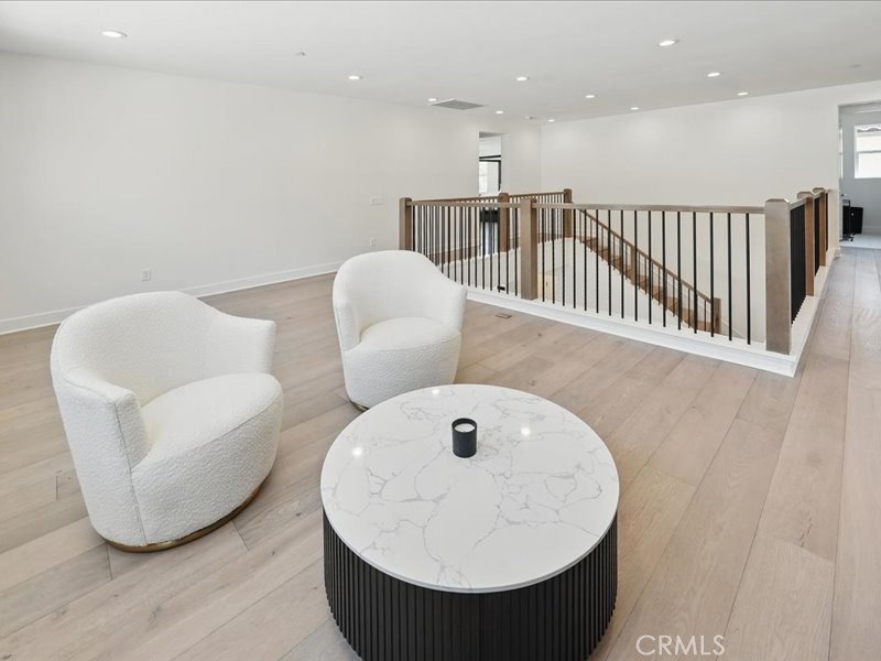 18814 Annmae Place Saugus, CA 91350 - Photo 34 of 57