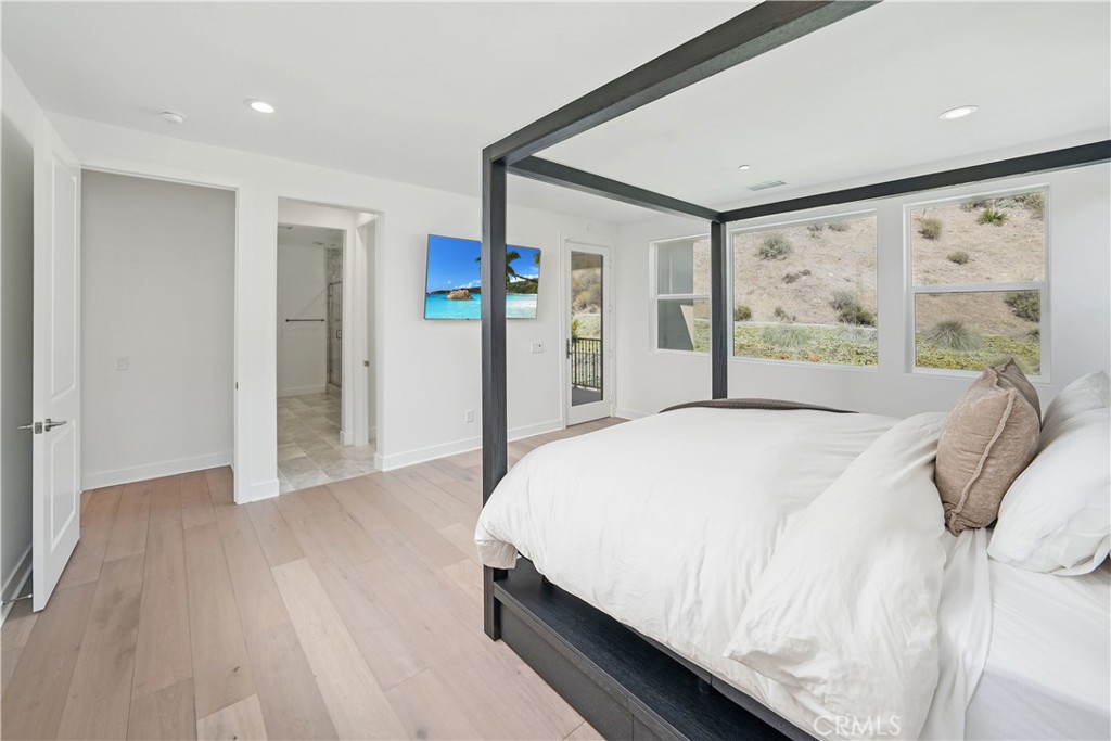 18814 Annmae Place Saugus, CA 91350 - Photo 36 of 57