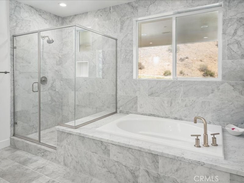 18814 Annmae Place Saugus, CA 91350 - Photo 42 of 57