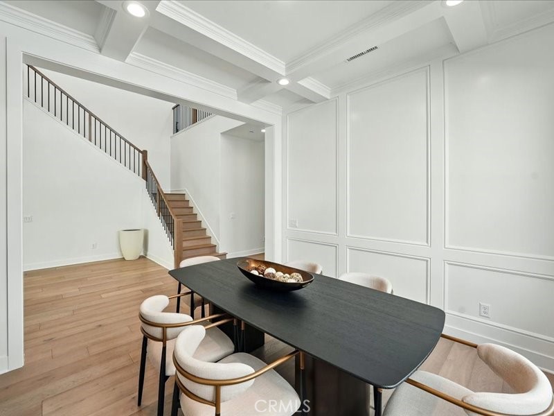 18814 Annmae Place Saugus, CA 91350 - Photo 9 of 57