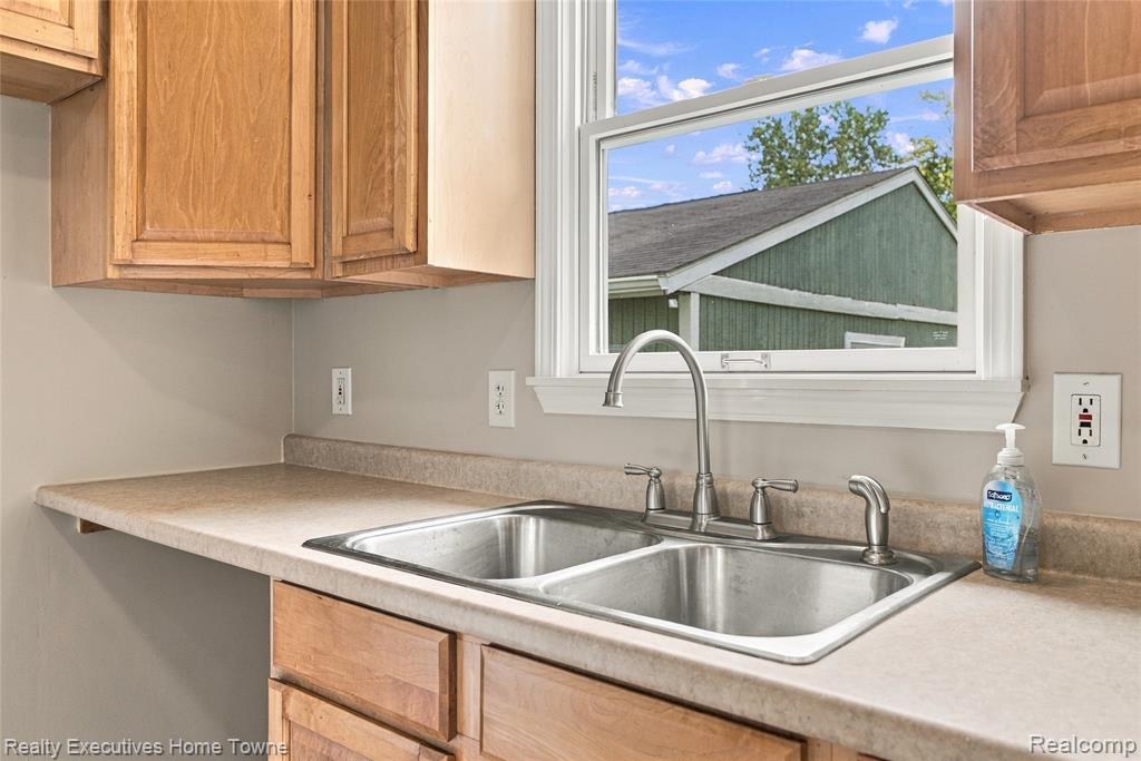 7189 Orchid Road Lexington, MI 48450 - Photo 15 of 31 Gallery Image 15