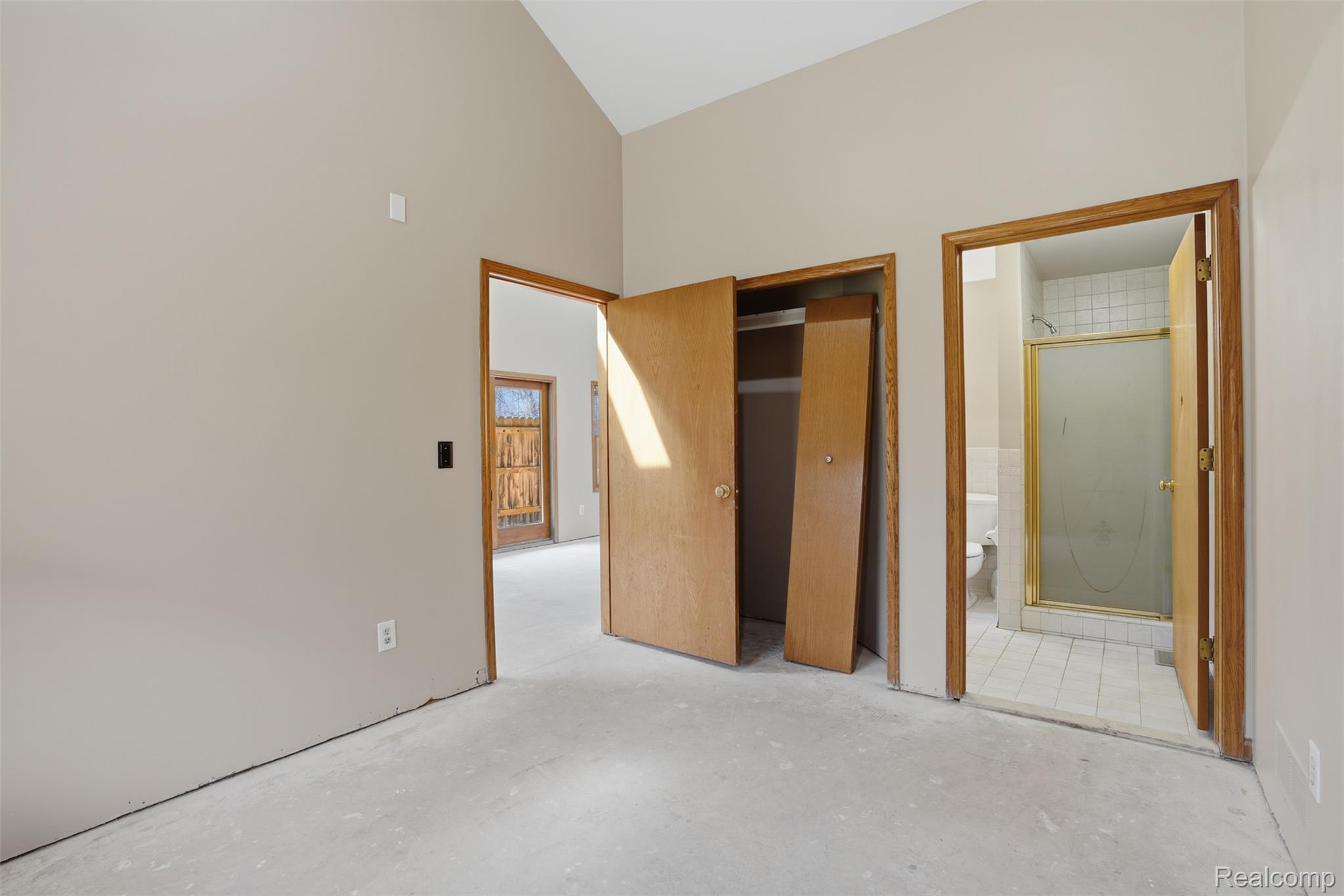 12913 9 Mile Road South Lyon, MI 48178 - Photo 47 of 57 12913 9 mile rd-47.jpg