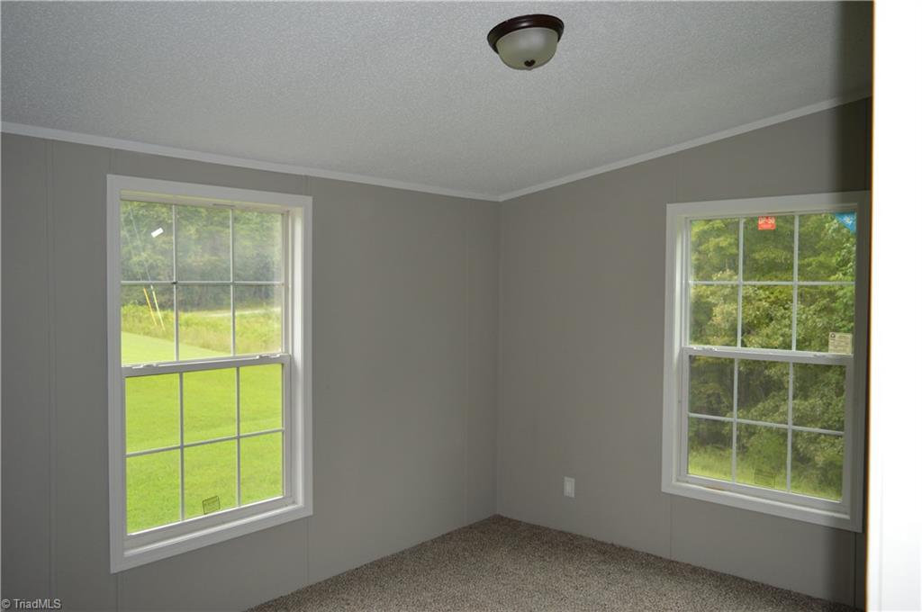 1105 Mission Road Danbury, NC 27016 - Photo 11 of 30 Gallery Image 11