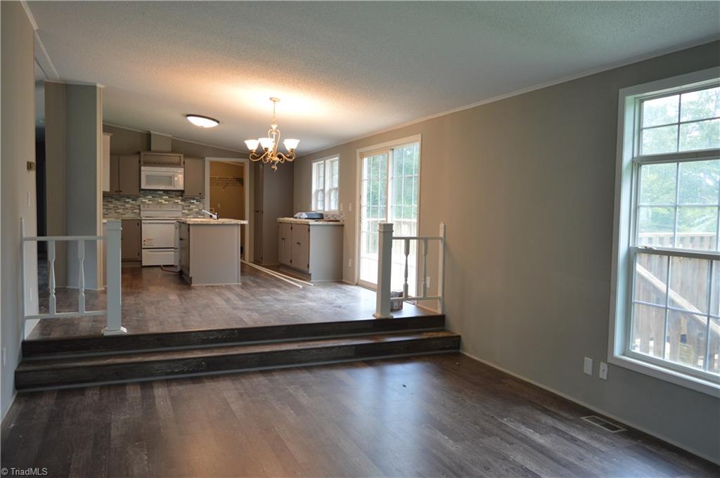1105 Mission Road Danbury, NC 27016 - Photo 27 of 30 Gallery Image 27