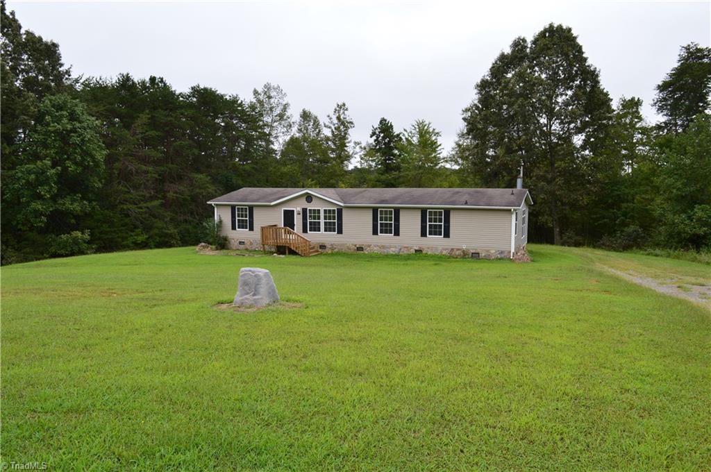 1105 Mission Road Danbury, NC 27016 - Photo 30 of 30 Gallery Image 30