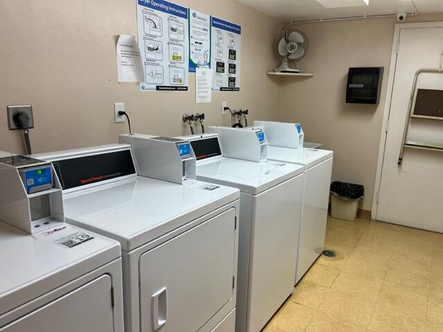 3850 Washington Street, Unit 405 Hollywood, FL 33021 - Photo 14 of 14 a utility room with dryer and washer