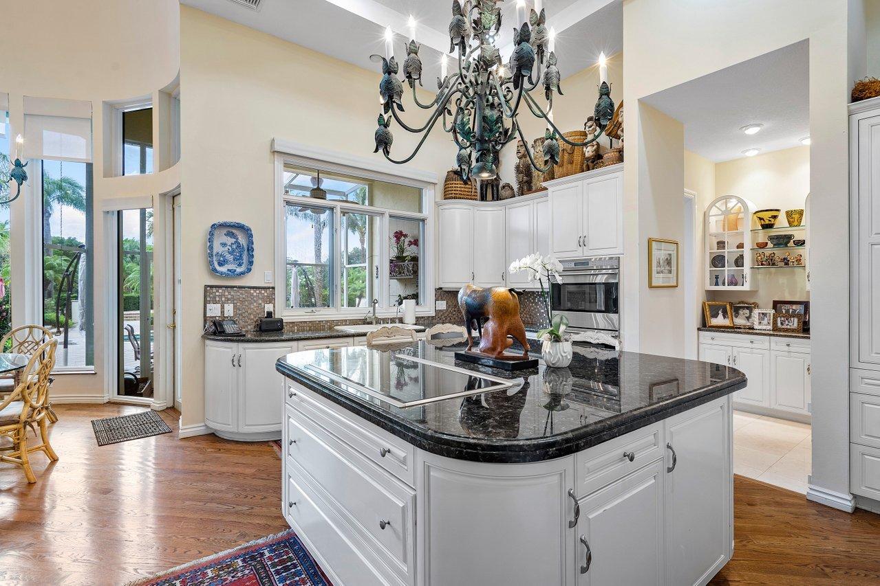 6027 Le Lac Road Boca Raton, FL 33496 - Photo 14 of 30 KITCHEN
