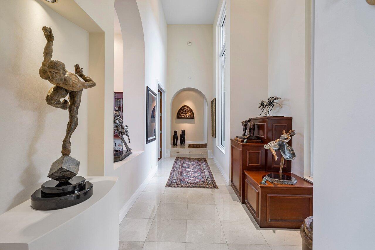 6027 Le Lac Road Boca Raton, FL 33496 - Photo 19 of 30 HALLWAY