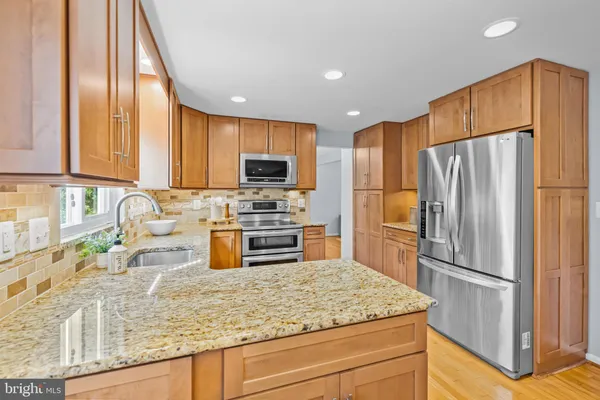 $800,000 | 342 Samantha Drive, Sterling, VA 20164