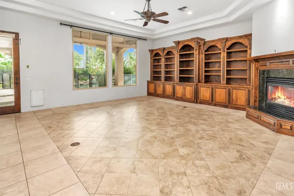 $979,000 | Undisclosed Address, Bakersfield, CA 93312