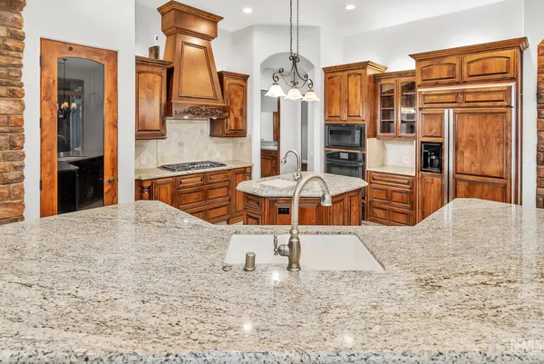 $979,000 | Undisclosed Address, Bakersfield, CA 93312