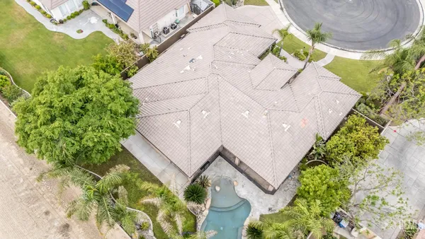 $979,000 | Undisclosed Address, Bakersfield, CA 93312