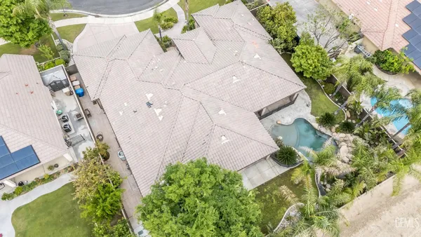 $979,000 | Undisclosed Address, Bakersfield, CA 93312