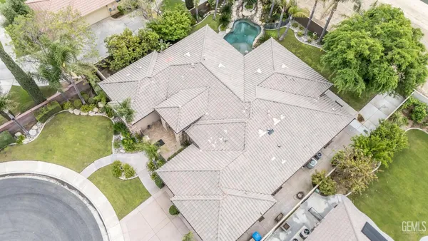 $979,000 | Undisclosed Address, Bakersfield, CA 93312