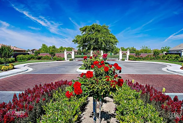 $979,000 | Undisclosed Address, Bakersfield, CA 93312